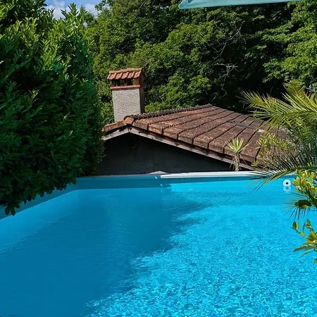 Sunset Pool Escape Apartamento